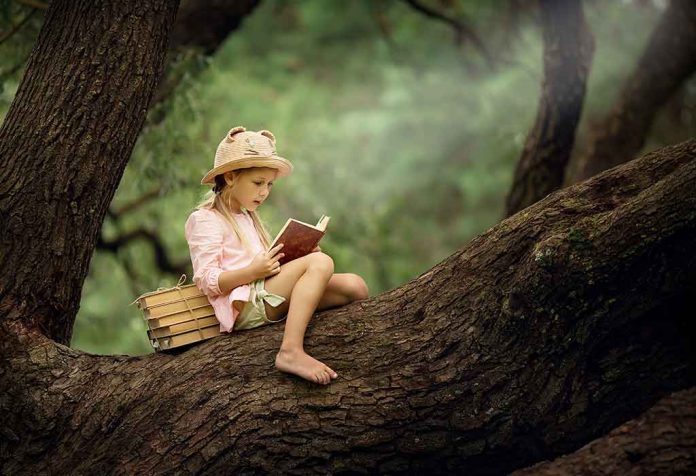 FICTION DE LIVRES DE SCIENCES INCROYABLES POUR LES ENFANTS 