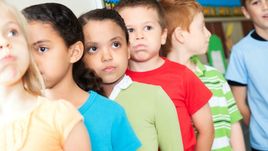 10 choses qui ennuient les parents au sujet du ramassage préscolaire