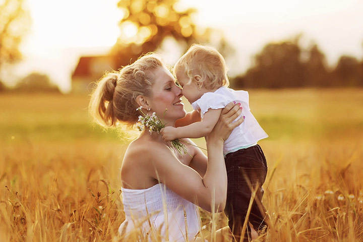 10 étapes simples pour garder les bébés au frais par temps chaud 10 soins bébé en été