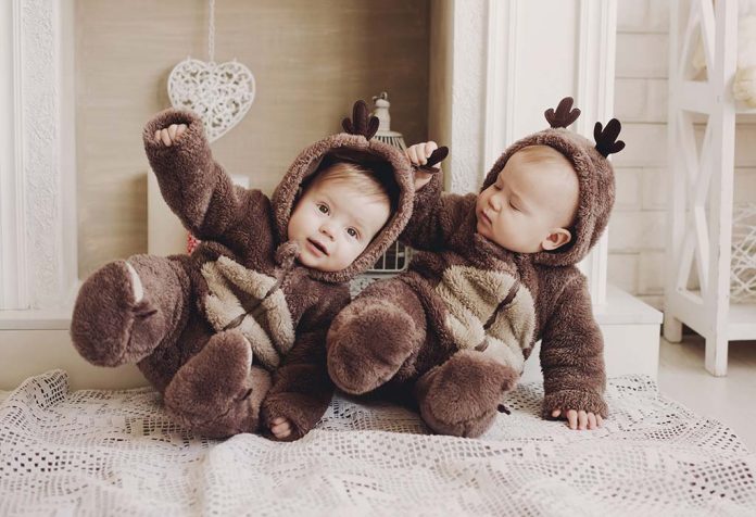idées de costumes d'halloween pour bébé jumeau