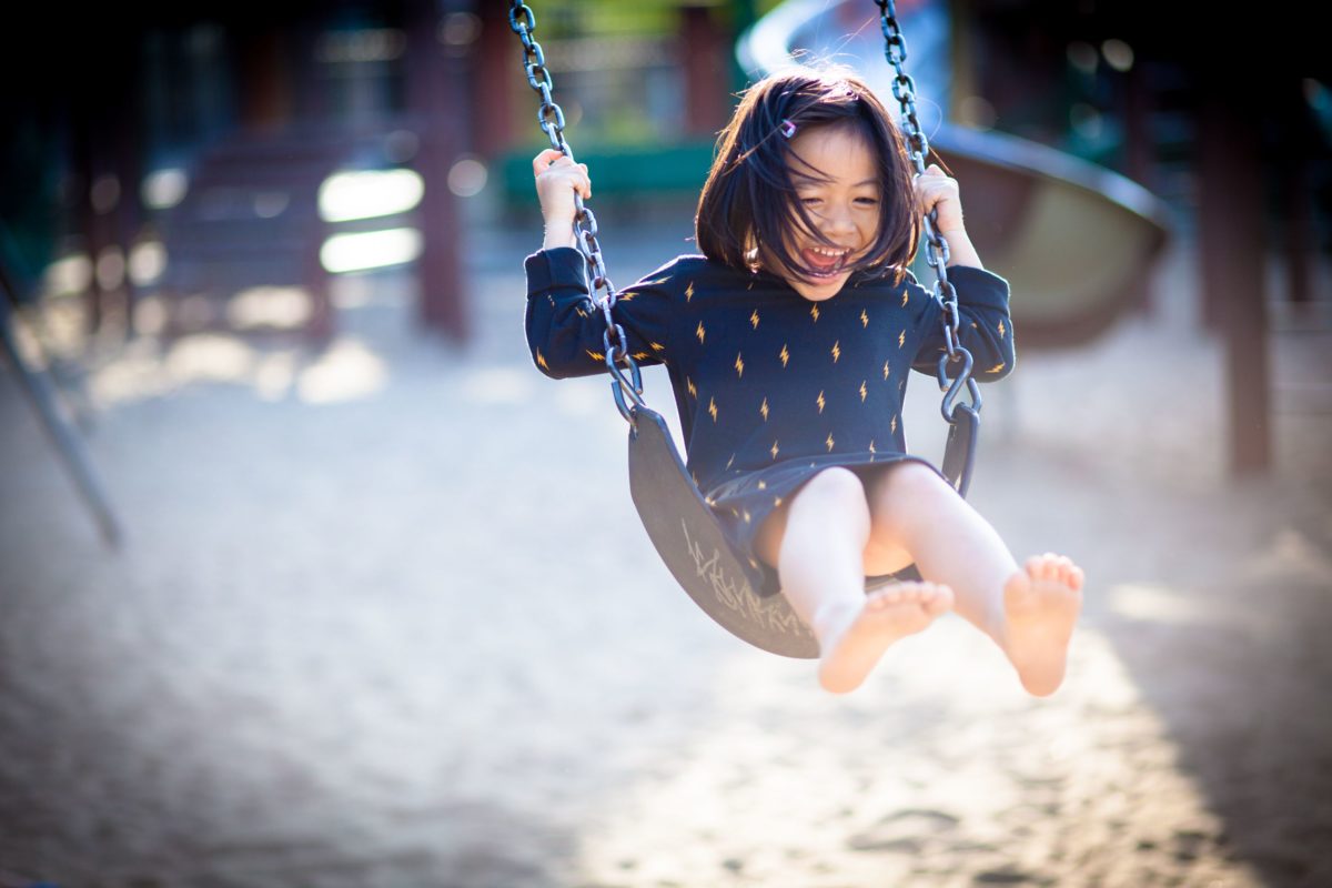 10 stratégies parentales pour élever des enfants heureux