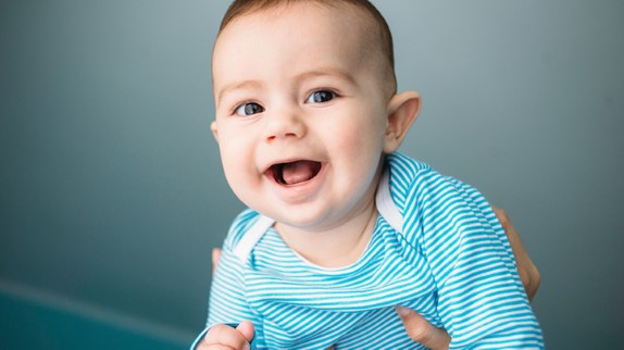 13 prénoms de bébé arabes 4 À quoi s'attendre Logo