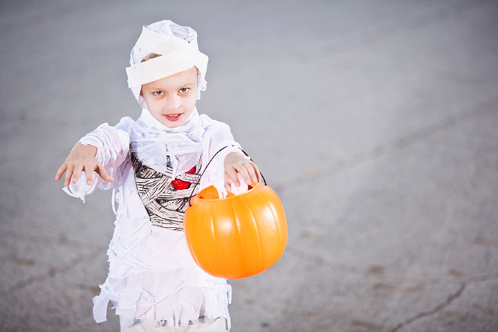Costumes de maman Halloween pour enfants Photos