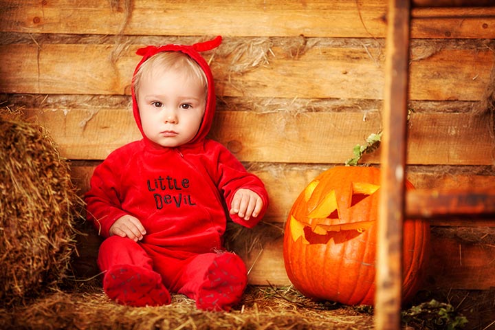 Little Devil effrayant enfants costumes d'halloween Photos