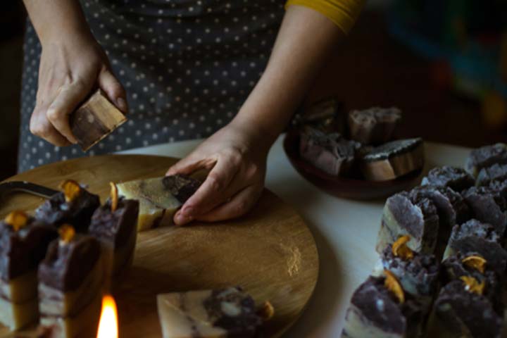 13. Essayez le savon artisanal bricolage