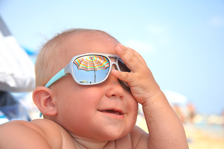 Il sait passer les vacances avec style.