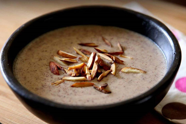 Bouillie de millet (Ragi) et patate douce