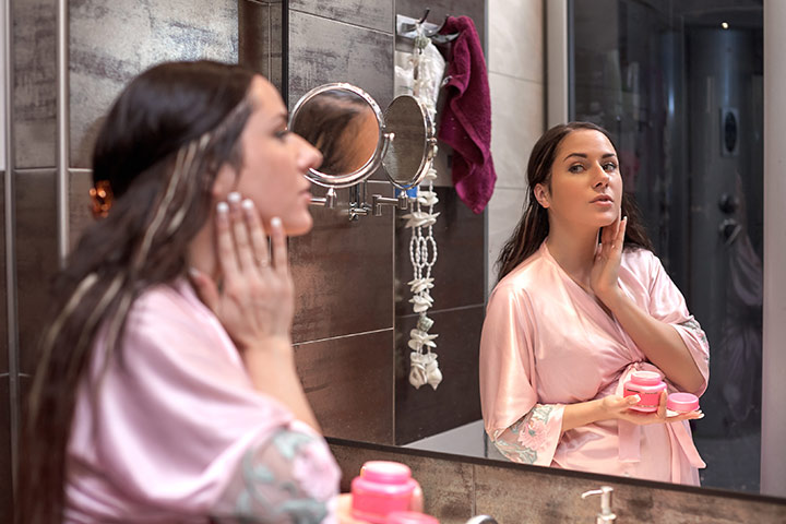 Pourquoi les étiquettes de peau apparaissent-elles pendant la grossesse?