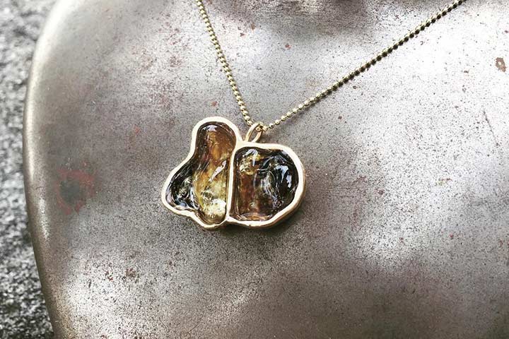 Cordons ombilicaux en bijoux