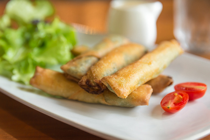 Rouleaux d'épinards, de fromage et de riz