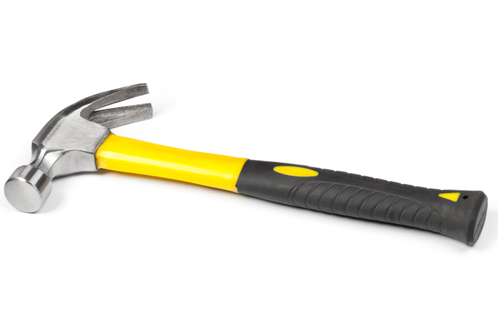 Marteau en acier gravé