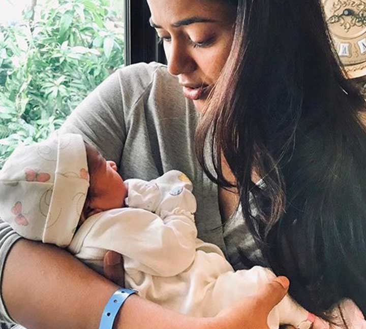 Dernière photo du nouveau-né de Sameera Reddy 1