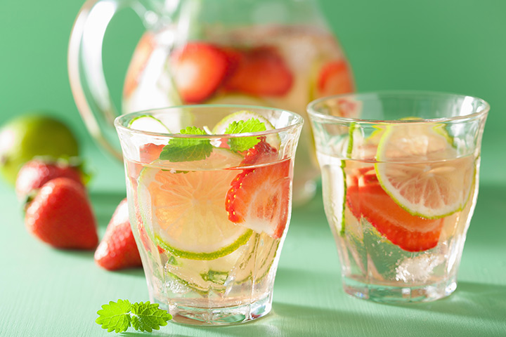 Limonade à l'hibiscus et thé aux fraises