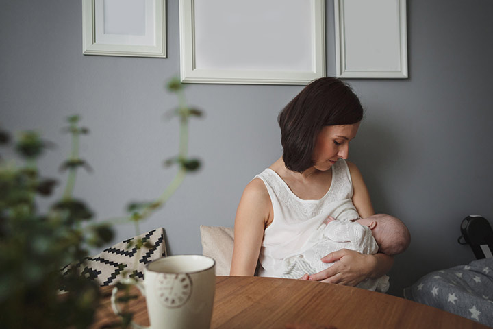 Aide à calmer les bébés