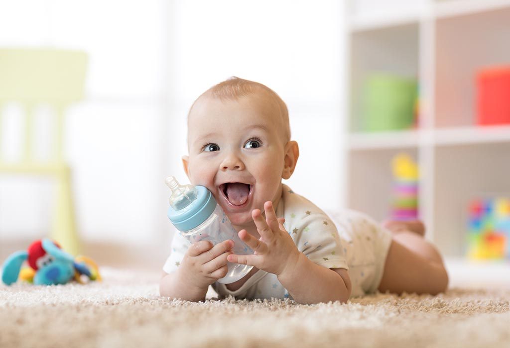 Programme d'alimentation, recettes et conseils pour les bébés de 9 mois 6 COMBIEN DE LAIT SUFFIT POUR UN MOIS DE 9 MOIS "width =" 1024 "height =" 700 "srcset =" https://cdn.cdnparenting.com/articles/2020/04/0414131313/1021060435.jpg 1024w, https: //cdn.cdnparenting.com/articles/2020/04/04141313/1021060435-768x525.jpg 768w, https://cdn.cdnparenting.com/articles/2020/04/04141313/1021060435-218x150.jpg 218w, https: //cdn.cdnparenting.com/articles/2020/04/04141313/1021060435-696x476.jpg 696w, https://cdn.cdnparenting.com/articles/2020/04/04141313/1021060435-614x420.jpg 614w "tailles = "(largeur maximale: 1024px) 100vw, 1024px