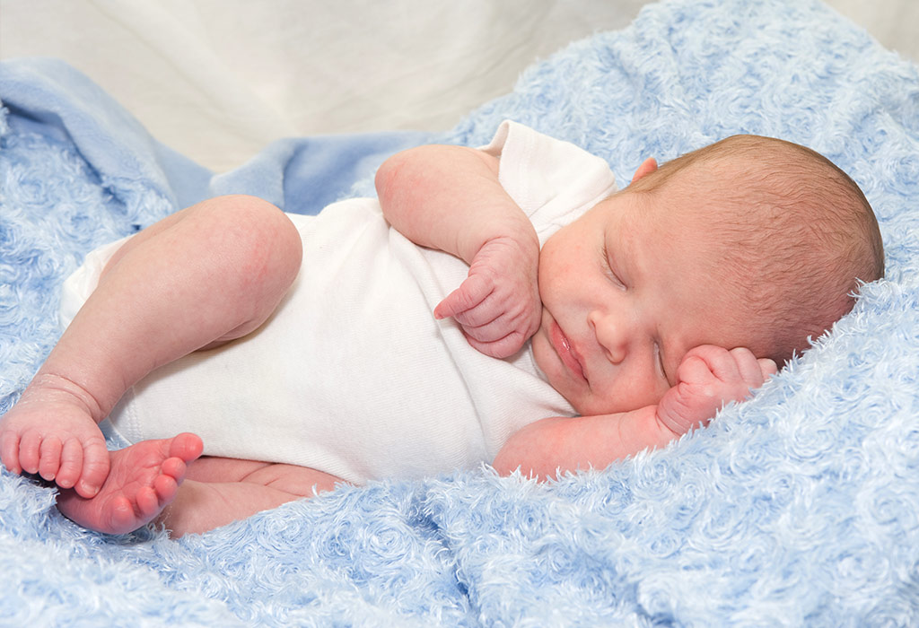 Position de sommeil de bébé: qu'est-ce qui est sûr? 8 Position de sommeil de bébé: qu'est-ce qui est sûr? 1588968695 975 Posicion para dormir del bebe ¿que es seguro
