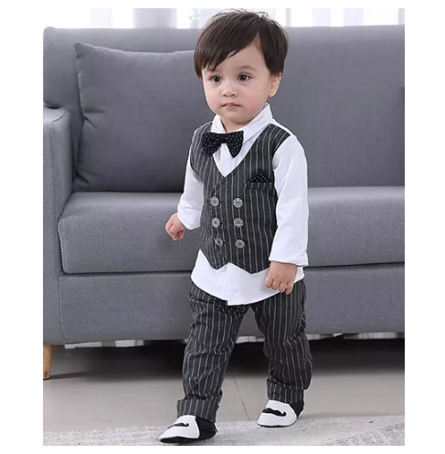 Costumes et pantalons "width =" 487 "height =" 497 "srcset =" https://dinerados.com/wp-content/uploads/2020/05/1588981893_598_10-conjuntos-comodos-para-vestir-a-tu-bebe -with-style.png 487w, https: //cdn.cdnparenting. com / articles / 2019/10/19124759 / Formals-3-356x364.png 356w, https://cdn.cdnparenting.com/articles/2019/10/19124759/Formals-3-412x420.png 412w "tailles =" ( largeur maximale: 487px) 100vw, 487px
