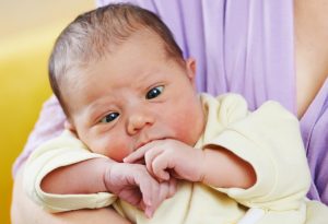 Bébé né avec les yeux plissés "width =" 922 "height =" 630 "srcset =" https://pflegeboard.ch/fr/wp-content/uploads/2020/06/1588982060_852_Problemas-oculares-en-los-bebes.jpg 300w , https: //cdn.cdnparenting .com / articles / 2018/01/167795966-H-768x525.jpg 768w, https://cdn.cdnparenting.com/articles/2018/01/167795966-H.jpg 1024w, https : //cdn.cdnparenting.com /articles/2018/01/167795966-H-218x150.jpg 218w, https://cdn.cdnparenting.com/articles/2018/01/167795966-H-696x476.jpg 696w, https : //cdn.cdnparenting.com /articles/2018/01/167795966-H-614x420.jpg 614w "tailles =" (largeur maximale: 922px) 100vw, 922px