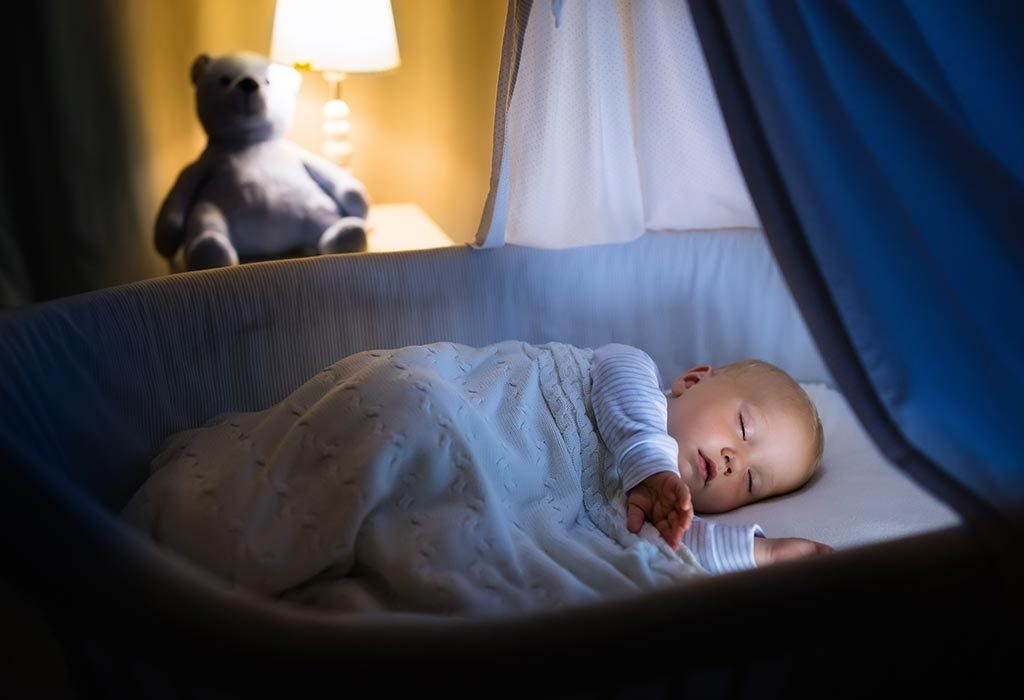 créer une atmosphère confortable pour que votre bébé dorme bien "width =" 1024 "height =" 700 "srcset =" https://cdn.cdnparenting.com/articles/2018/11/07170433/485728384-H1.jpg 1024w, https://cdn.cdnparenting.com/articles/2018/11/07170433/485728384-H1-768x525.jpg 768w, https://cdn.cdnparenting.com/articles/2018/11/07170433/485728384-H1- 218x150 .jpg 218w, https://cdn.cdnparenting.com/articles/2018/11/07170433/485728384-H1-696x476.jpg 696w, https://cdn.cdnparenting.com/articles/2018/11/07170433/ 485728384 -H1-614x420.jpg 614w "tailles =" (largeur maximale: 1024px) 100vw, 1024px