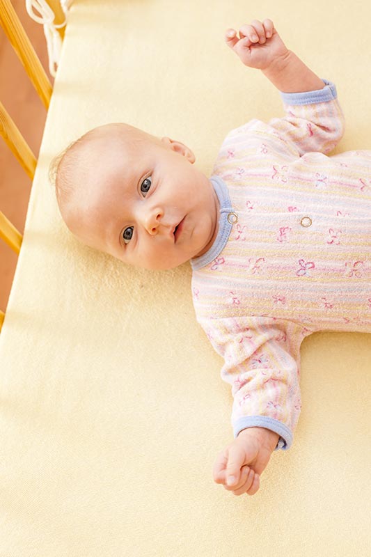 Robes bébé "width =" 533 "height =" 800 "srcset =" https://dinerados.com/wp-content/uploads/2020/05/1588987053_832_Como-elegir-y-comprar-ropa-para-tu-bebe .jpg 533w, https://cdn.cdnparenting.com/articles /2018/09/367604471-V-280x420.jpg 280w "tailles =" (largeur maximale: 533px) 100vw, 533px