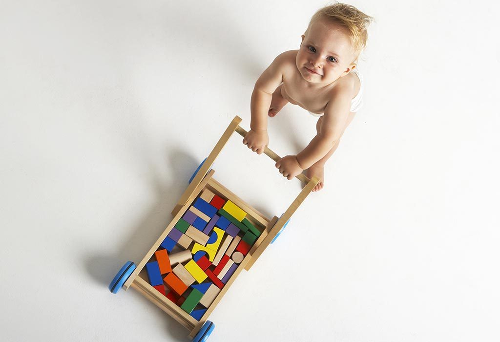 Jouets à pousser "width =" 1024 "height =" 700 "srcset =" https://cdn.cdnparenting.com/articles/2018/08/144900316-h.jpg 1024w, https://cdn.cdnparenting.com/articles /2018/08/144900316-h-768x525.jpg 768w, https://cdn.cdnparenting.com/articles/2018/08/144900316-h-218x150.jpg 218w, https://cdn.cdnparenting.com/articles /2018/08/144900316-h-696x476.jpg 696w, https://cdn.cdnparenting.com/articles/2018/08/144900316-h-614x420.jpg 614w "tailles =" (largeur maximale: 1024px) 100vw 1024px