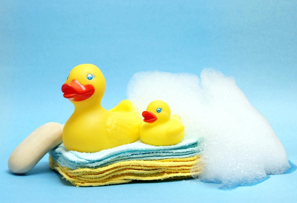 Jouets de bain "width =" 1024 "height =" 700 "srcset =" https://cdn.cdnparenting.com/articles/2018/08/79298197-H.jpg 1024w, https://cdn.cdnparenting.com/ articles /2018/08/79298197-H-768x525.jpg 768w, https://cdn.cdnparenting.com/articles/2018/08/79298197-H-218x150.jpg 218w, https://cdn.cdnparenting.com/ articles /2018/08/79298197-H-696x476.jpg 696w, https://cdn.cdnparenting.com/articles/2018/08/79298197-H-614x420.jpg 614w "tailles =" (largeur maximale: 1024px) 100vw 1024px