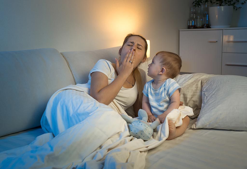 Une mère fatiguée "width =" 1024 "height =" 700 "srcset =" https://cdn.cdnparenting.com/articles/2018/07/470837525-H.jpg 1024w, https://cdn.cdnparenting.com/ articles / 2018/07/470837525-H-768x525.jpg 768w, https://cdn.cdnparenting.com/articles/2018/07/470837525-H-218x150.jpg 218w, https://cdn.cdnparenting.com/ articles / 2018/07/470837525-H-696x476.jpg 696w, https://cdn.cdnparenting.com/articles/2018/07/470837525-H-614x420.jpg 614w "tailles =" (largeur maximale: 1024px) 100vw , 1024px