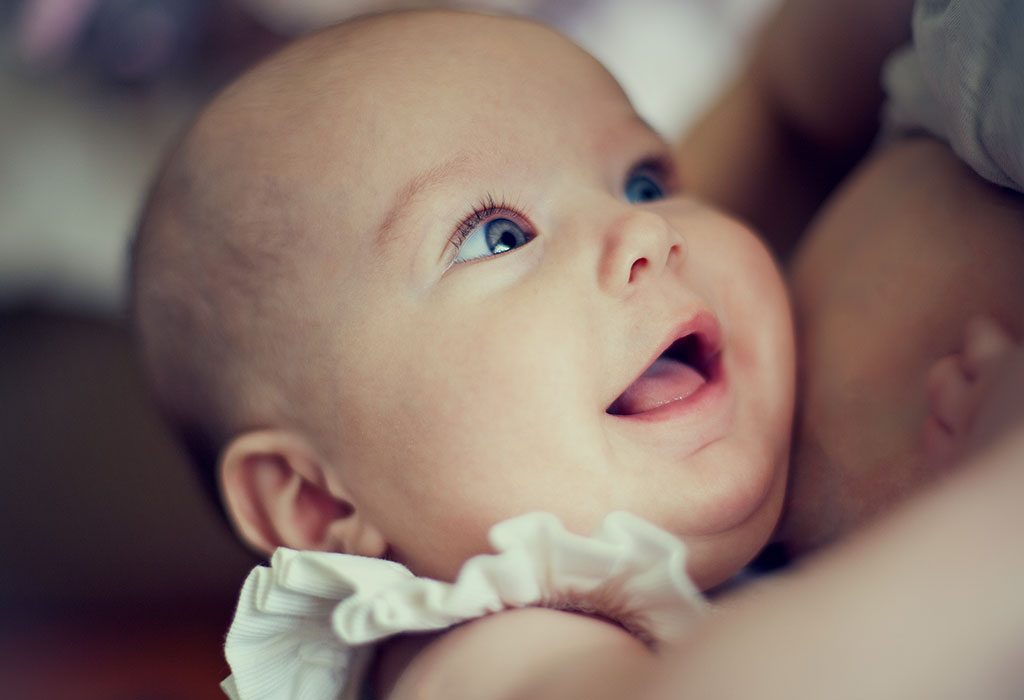 10 signes que votre bébé est rassasié et prend suffisamment de lait maternel 7 Bébé heureux bien nourri "width =" 1024 "height =" 700 "srcset =" https://cdn.cdnparenting.com/articles/2018/07/281210201-H.jpg 1024w, https: //cdn.cdnparenting. com / articles / 2018/07/281210201-H-768x525.jpg 768w, https://cdn.cdnparenting.com/articles/2018/07/281210201-H-218x150.jpg 218w, https: //cdn.cdnparentinging. com / articles / 2018/07/281210201-H-696x476.jpg 696w, https://cdn.cdnparenting.com/articles/2018/07/281210201-H-614x420.jpg 614w "tailles =" (largeur maximale: 1024px ) 100vw, 1024px