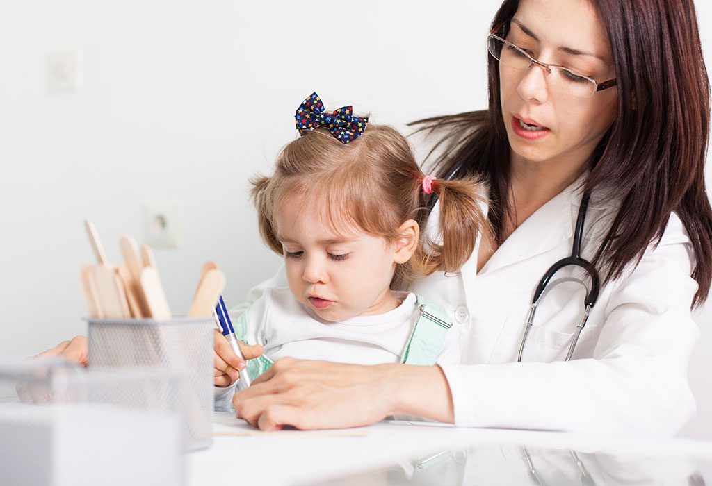 Intervention auprès de la petite enfance: types et avantages 7 Un médecin examine une petite fille "width =" 1024 "height =" 700 "srcset =" https://cdn.cdnparenting.com/articles/2018/06/190822289-H.jpg 1024w, https: // cdn. cdnparenting .com / articles / 2018/06/190822289-H-768x525.jpg 768w, https://cdn.cdnparenting.com/articles/2018/06/190822289-H-218x150.jpg 218w, https: // cdn. cdnparenting .com / articles / 2018/06/190822289-H-696x476.jpg 696w, https://cdn.cdnparenting.com/articles/2018/06/190822289-H-614x420.jpg 614w "tailles =" (largeur maximale : 1024px) 100vw, 1024px