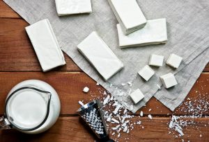 Faire du paneer à la maison "width =" 1633 "height =" 1116 "srcset =" https://dinerados.com/wp-content/uploads/2020/05/1589040472_83_Presentacion-de-Paneer-a-los-bebes-beneficios- y-recipes.jpg 300w, https: //cdn.cdnparenting .com / articles / 2018/04/1062861488-H-768x525.jpg 768w, https://cdn.cdnparenting.com/articles/2018/04/1062861488- H.jpg 1024w, https://cdn.cdnparenting.com /articles/2018/04/1062861488-H-218x150.jpg 218w, https://cdn.cdnparenting.com/articles/2018/04/1062861488-H- 696x476.jpg 696w, https://cdn.cdnparenting.com/articles/2018/04/1062861488-H-614x420.jpg 614w "tailles =" (largeur maximale: 1633px) 100vw, 1633px
