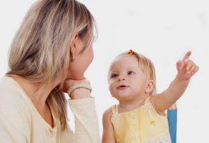Premiers mots de bébé: Baby Talk Milestone 6 SOYEZ PRUDENT ET ÉCOUTEZ ATTENTIVEMENT "width =" 1705 "height =" 1165 "srcset =" https://dinerados.com/wp-content/uploads/2020/05/1589045905_529_Primeras-palabras-del-bebe-hito-de-hablar -del-bebe.jpg 300w, https: // cdn. cdnparenting.com/articles/2018/03/106791110-H-768x525.jpg 768w, https://cdn.cdnparenting.com/articles/2018/03/106791110-H.jpg 1024w, https: //cdn.cdnparenting. com / articles / 2018/03/106791110-H-218x150.jpg 218w, https://cdn.cdnparenting.com/articles/2018/03/106791110-H-696x476.jpg 696w, https: //cdn.cdnparenting. com / articles / 2018/03/106791110-H-614x420.jpg 614w "tailles =" (largeur maximale: 1705px) 100vw, 1705px