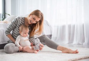15 façons incroyables de faire rire votre bébé 7 Peluche molle "width =" 1014 "height =" 693 "srcset =" https://dinerados.com/wp-content/uploads/2020/05/1589059335_955_15-maneras-increibles-de-hacer-reir-a-tu -bebe.jpg 300w, https: //cdn.cdnparenting. com / articles / 2017/12/784490527-H-768x525.jpg 768w, https://cdn.cdnparenting.com/articles/2017/12/784490527-H.jpg 1024w, https://cdn.cdnparenting.com/ articles / 2017/12/784490527-H-218x150.jpg 218w, https://cdn.cdnparenting.com/articles/2017/12/784490527-H-696x476.jpg 696w, https://cdn.cdnparenting.com/ articles / 2017/12/784490527-H-614x420.jpg 614w "tailles =" (largeur maximale: 1014px) 100vw, 1014px