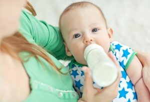 Lait maternisé: de combien a besoin votre bébé? 1589060486 349 Leche de formula para bebes ¿cuanto necesita su bebe