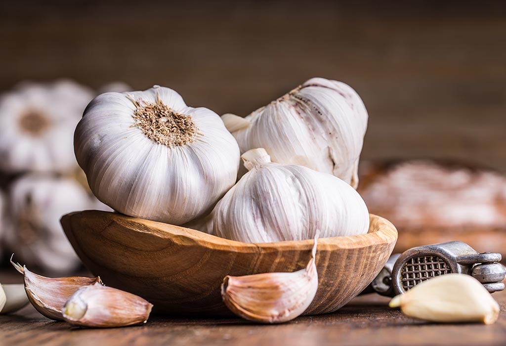 20 aliments de fertilité qui peuvent aider à augmenter le nombre de spermatozoïdes 28 Ail "width =" 1024 "height =" 700