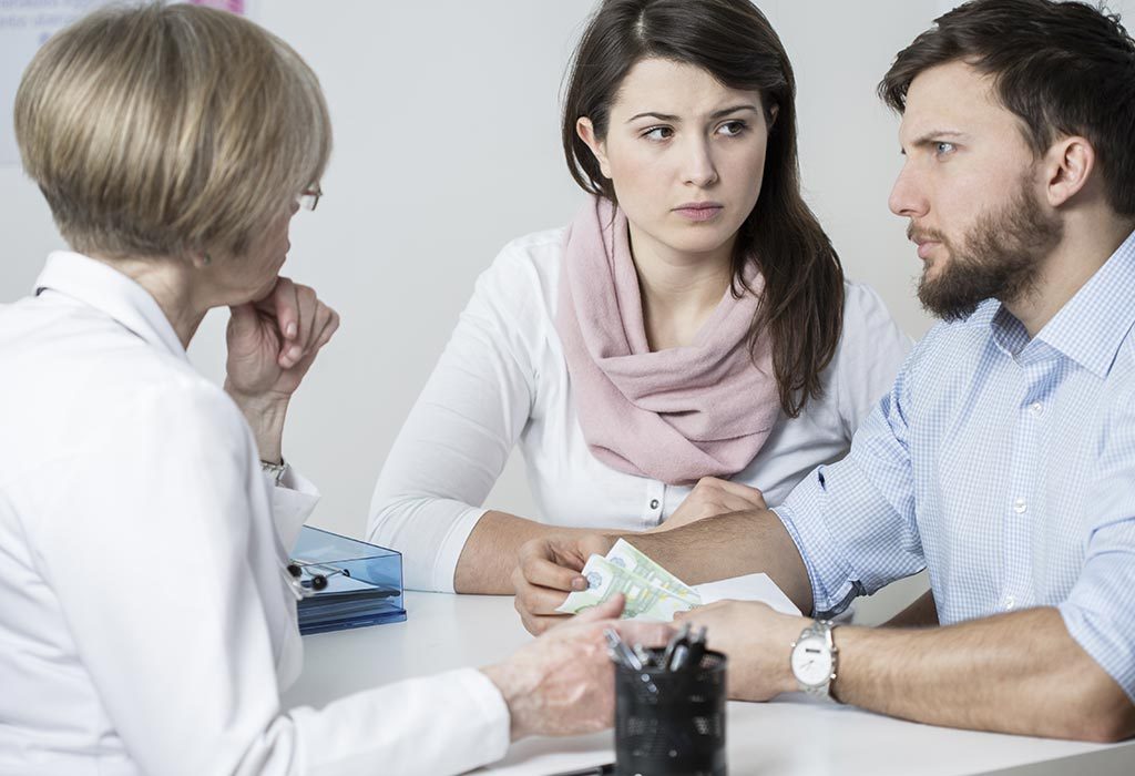 VISITEZ VOTRE MÉDECIN "width =" 1024 "height =" 700 "srcset =" https://cdn.cdnparenting.com/articles/2018/01/281151653-H.jpg 1024w, https://cdn.cdnparenting.com / articles / 2018/01/281151653-H-768x525.jpg 768w, https://cdn.cdnparenting.com/articles/2018/01/281151653-H-218x150.jpg 218w, https://cdn.cdnparenting.com / articles / 2018/01/281151653-H-696x476.jpg 696w, https://cdn.cdnparenting.com/articles/2018/01/281151653-H-614x420.jpg 614w "tailles =" (largeur maximale: 1024px) 100vw, 1024px