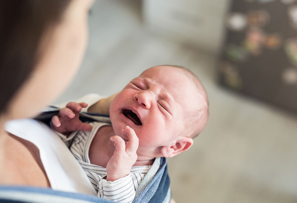3 raisons pour lesquelles les bébés pleurent avant de dormir 7 Pleurs de bébé