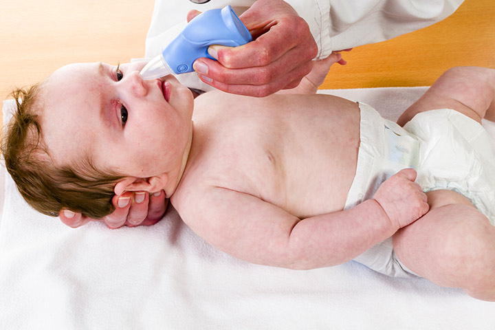 5 façons efficaces de nettoyer le nez de votre bébé 2 comment nettoyer le nez de bébé