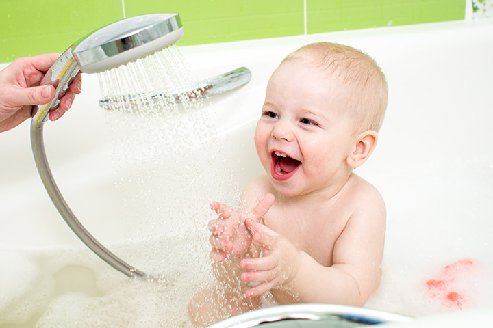 Conseils de bain pour tout-petits