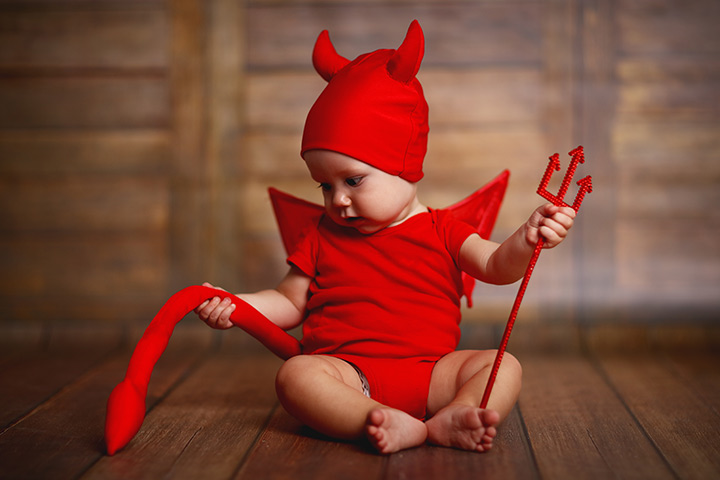 6 choses que les enfants font qui peuvent sembler coquines mais qui ne le sont pas