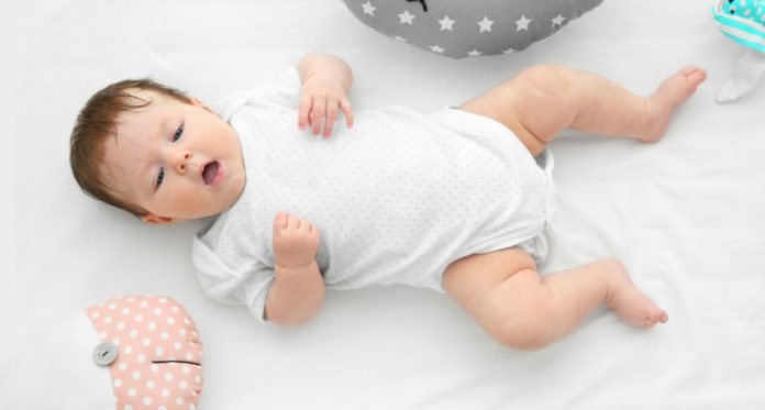 6 erreurs négligées qui pourraient causer l'insomnie de votre bébé et comment les corriger