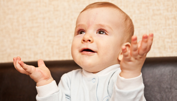 7 façons dont votre bébé vous évite de faire des trucs