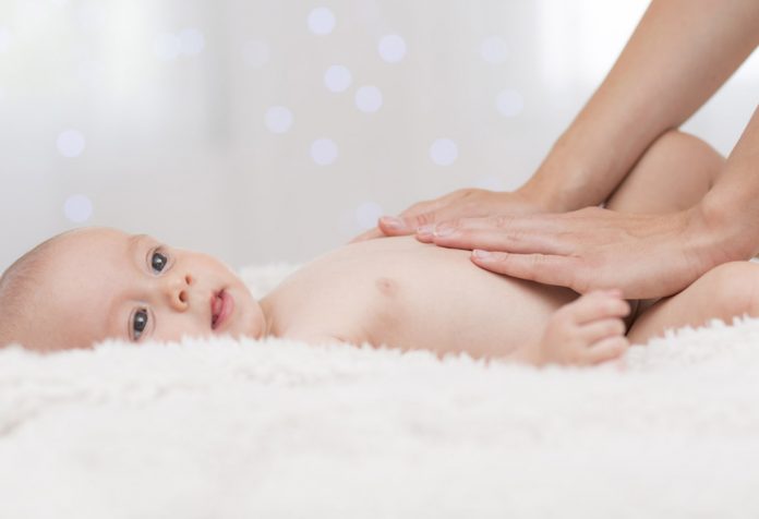 9 remèdes maison faciles et efficaces pour les maux d'estomac chez les bébés 3 9 remèdes maison faciles et efficaces pour les maux d'estomac chez les bébés