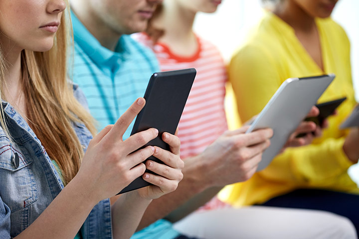 Dépendance à la technologie chez les adolescents