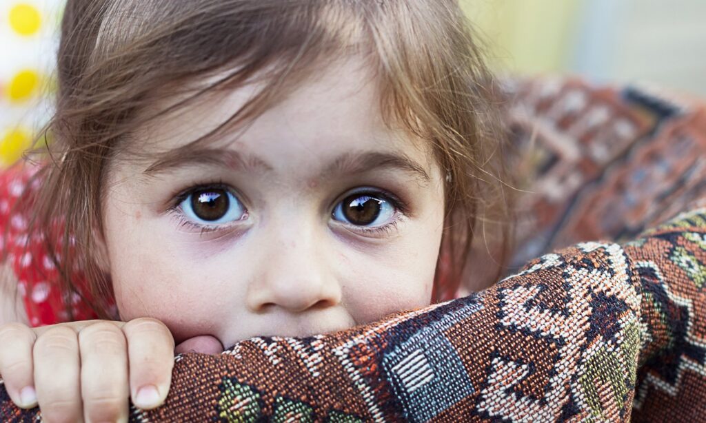 Aider les enfants à faire face aux événements traumatisants