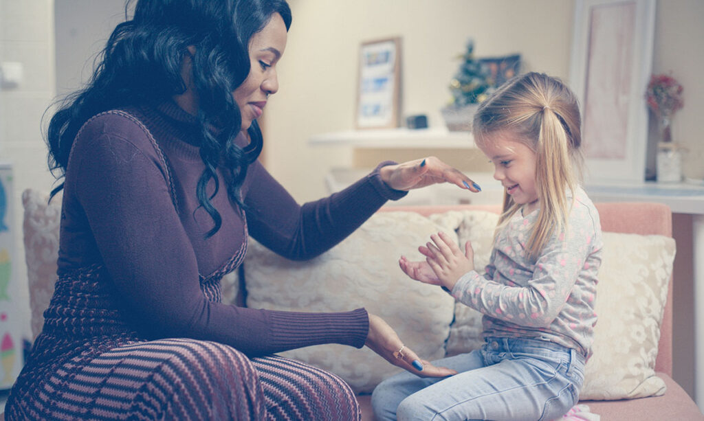 Préparez-vous des baby-sitters «substituts» pour la période des fêtes?
