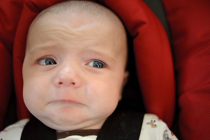 Bébé qui pleure et crie dans le siège d'auto: 8 conseils aux parents 7 Bébé pleure et crie dans le siège d'auto 8 conseils aux parents