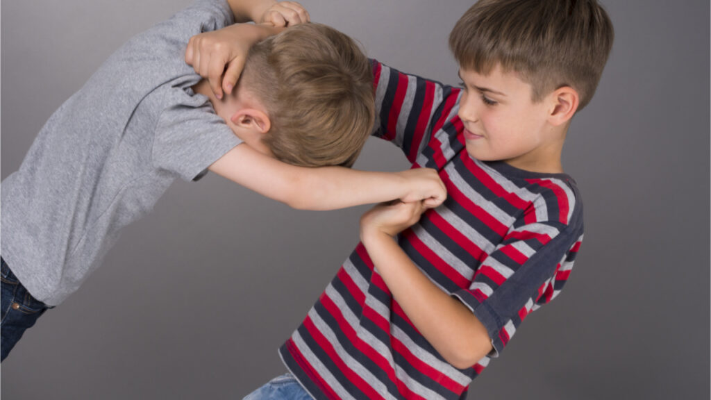 Ce n'est pas amusant quand votre enfant est en phase de frappe, mais vous n'êtes certainement pas seul 8 Ce n'est pas amusant quand votre enfant est en phase de frappe, mais vous n'êtes certainement pas seul