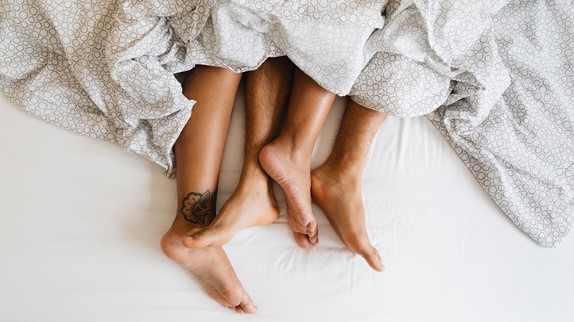 Certaines positions sexuelles peuvent-elles vous aider à tomber enceinte? 11 À quoi s'attendre Logo