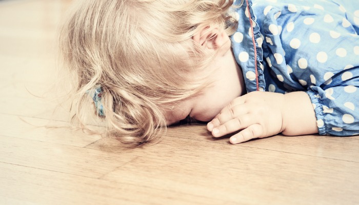 Cher enfant, écoute-moi: quelque chose doit donner (et ça ne va pas être moi)