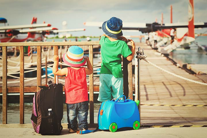 Comment garder vos enfants sur un horaire de sommeil en voyage
